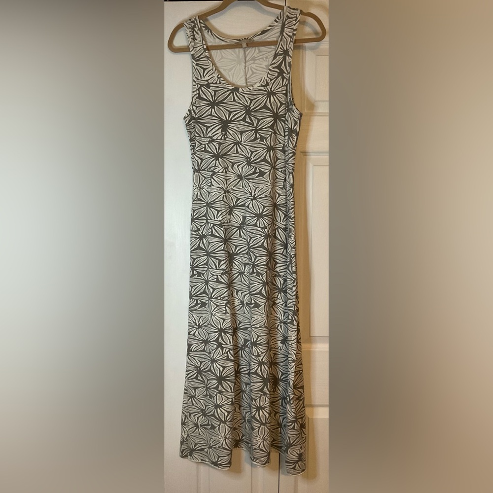 Joan Vass Grey White Maxi Dress Size Medium